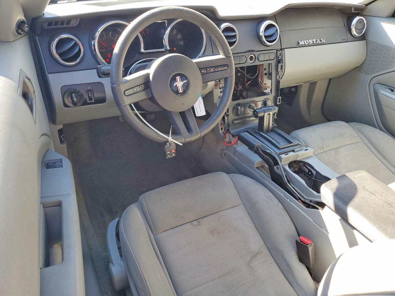 2005 Ford Mustang