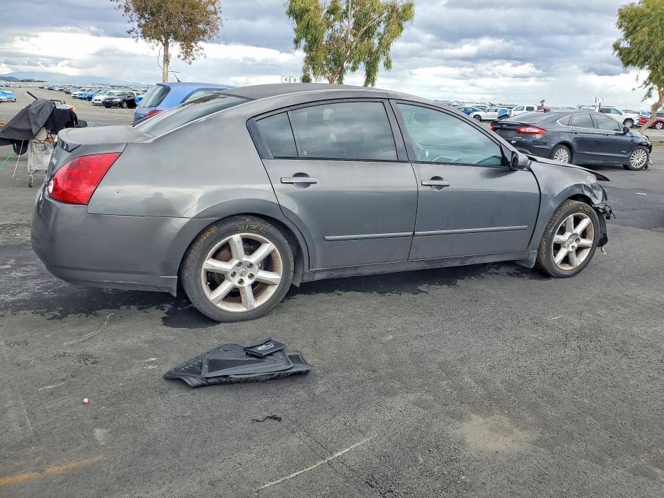 2006 Nissan Maxima se