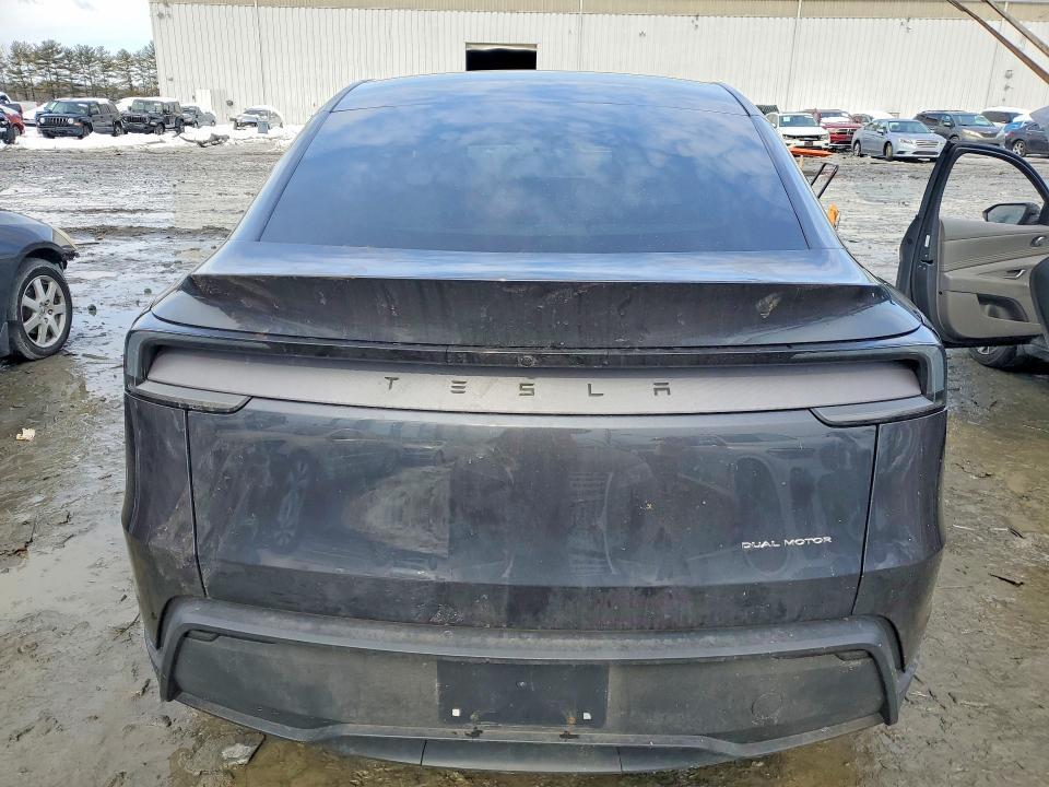 2026 Tesla Model y