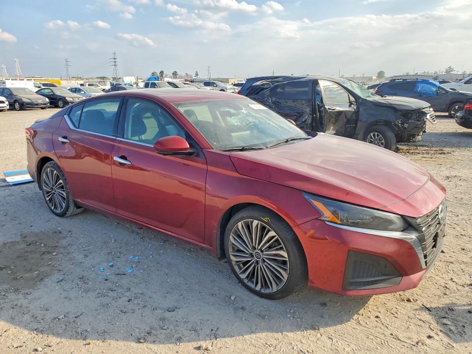2023 Nissan Altima sl
