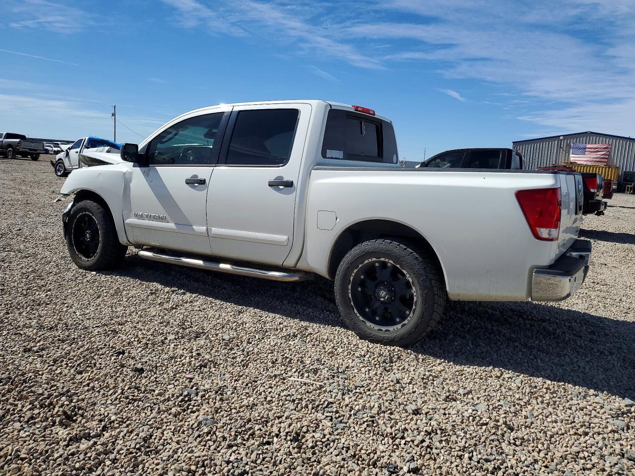 2008 Niss Titan