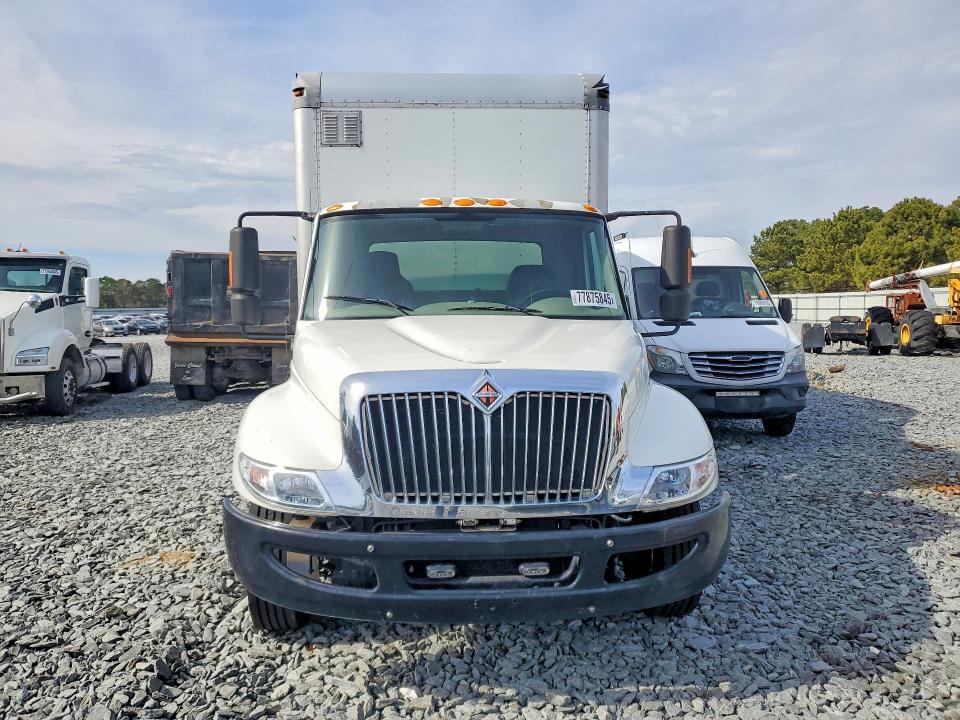2012 International 4300 box Truck