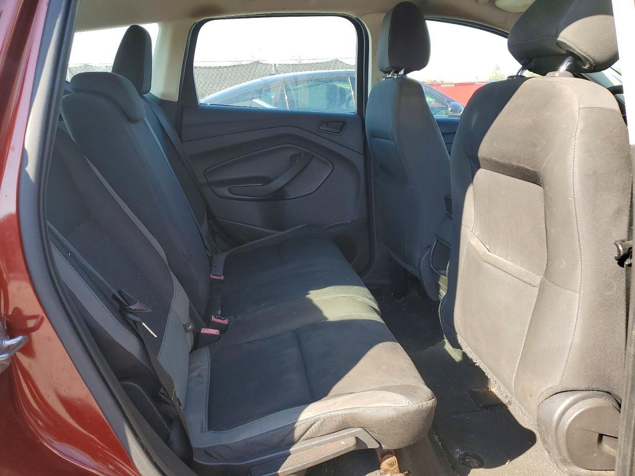 2014 Ford Escape s
