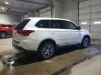 2016 Mitsubishi Outlander se