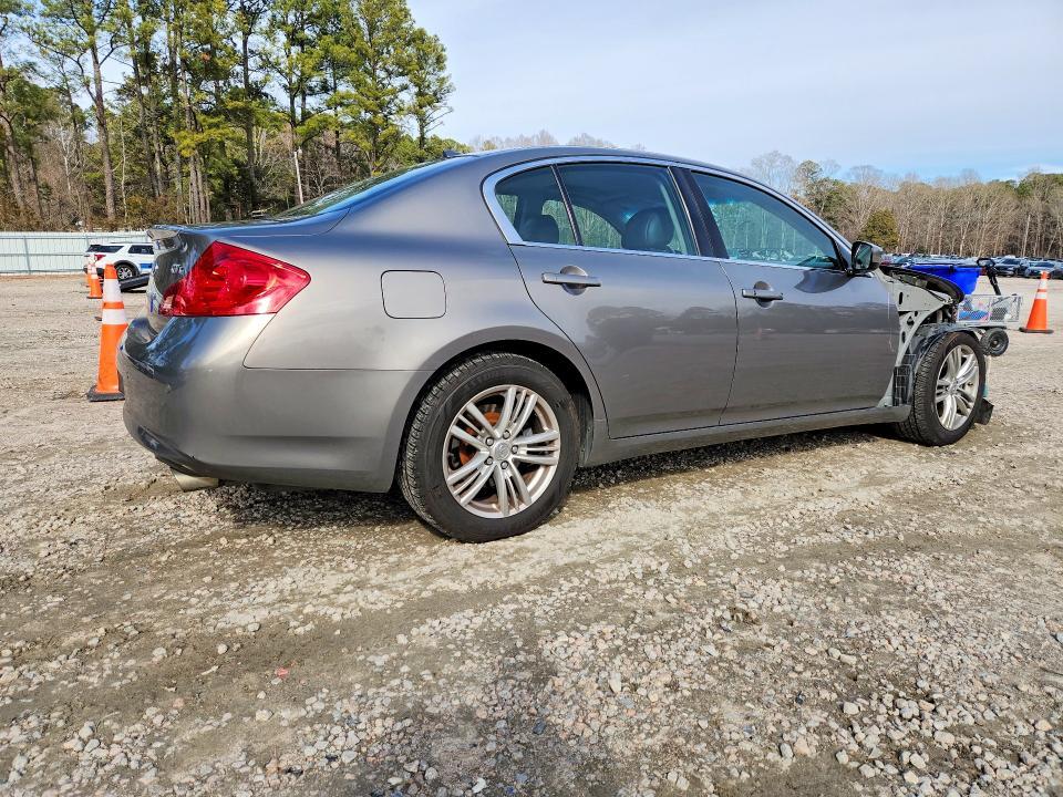 2010 Infinity G37 Sedan x