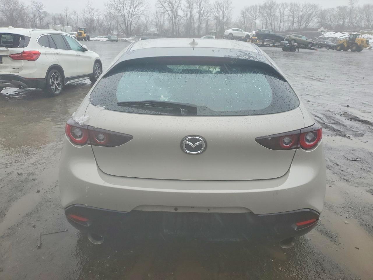 2023 Mazda 2