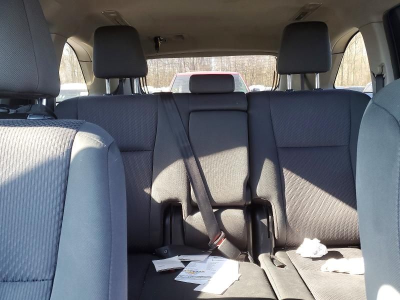 2019 Toyota Highlander le