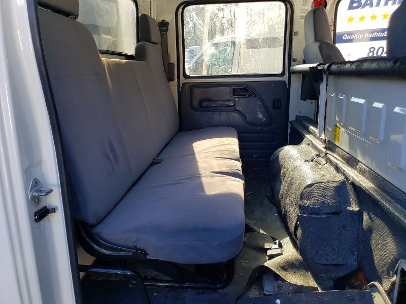 2018 Isuzu NPR HD BOX Truck