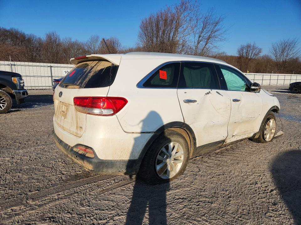 2017 KIA Sorento lx V6