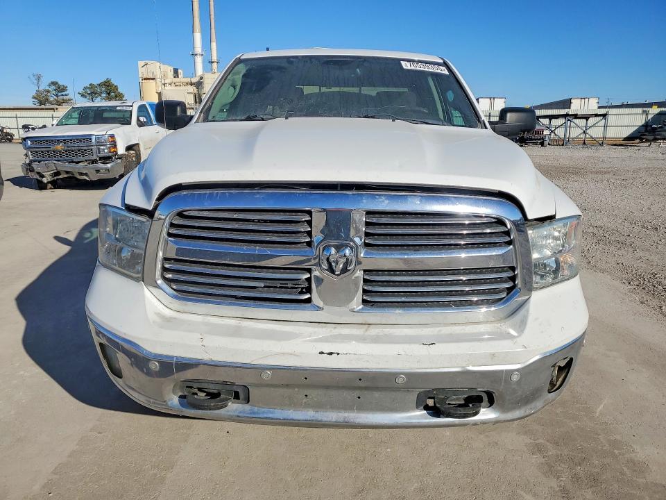 2015 Dodge Ram 1500 slt