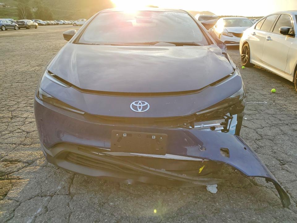 2026 Toyota Prius le