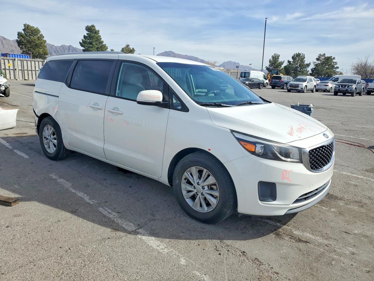 2016 KIA Sedona lx