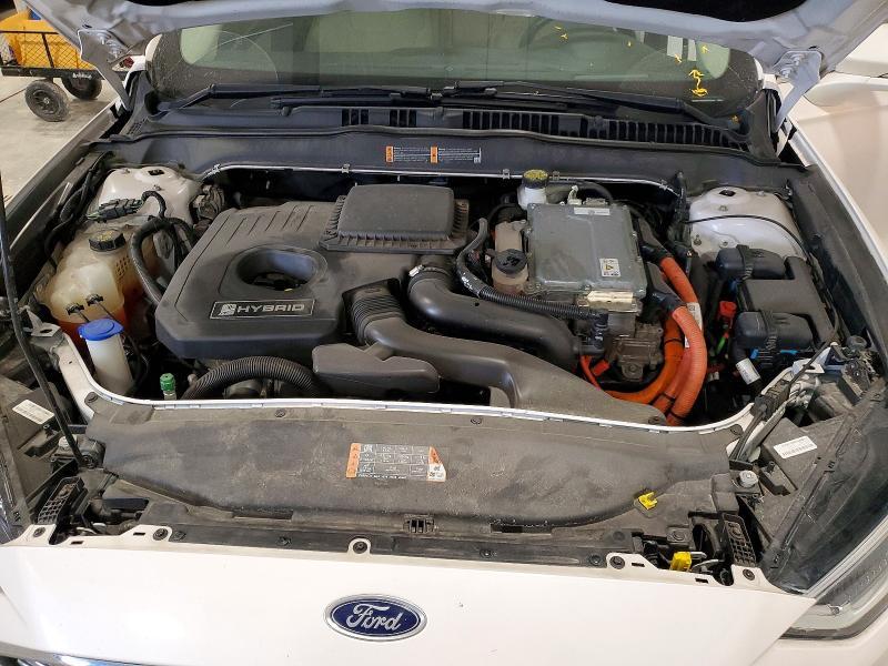 2018 Ford Fusion Titanium/platinum hev