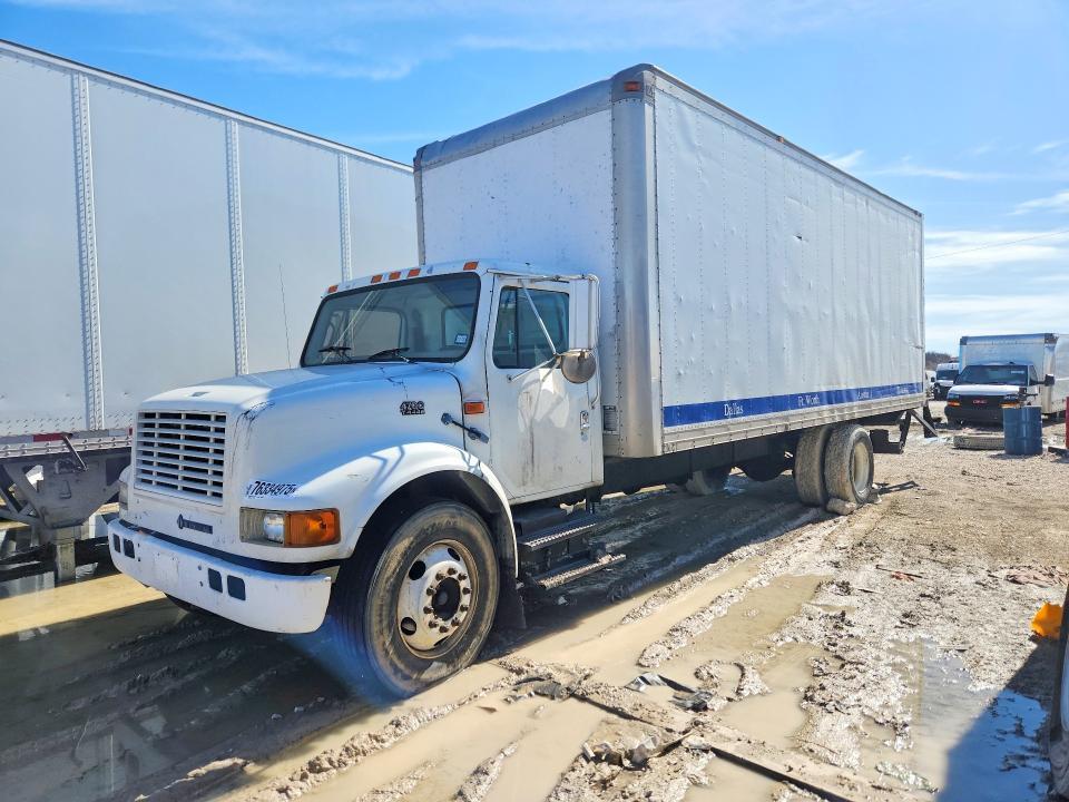 2000 International 4700 box Truck