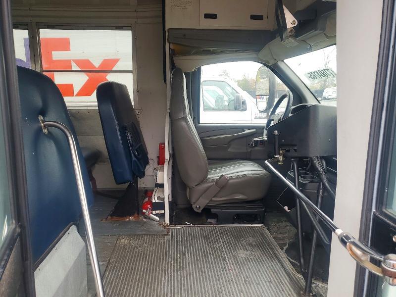 2005 Chevrolet 2005 Chev Express Cutaw