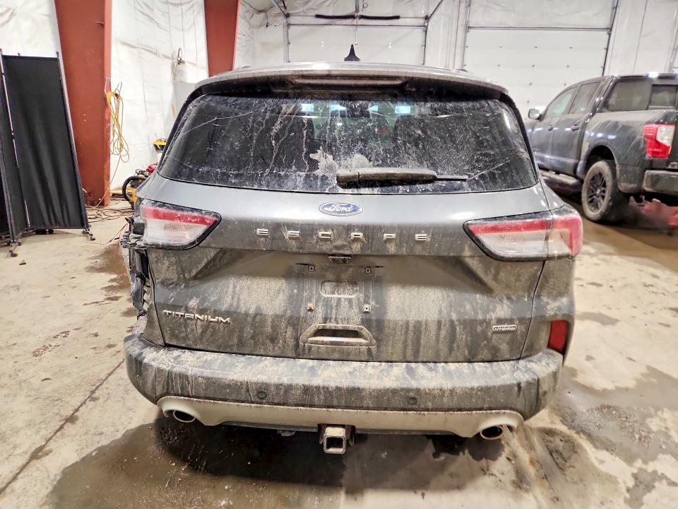 2022 Ford Escape Titanium