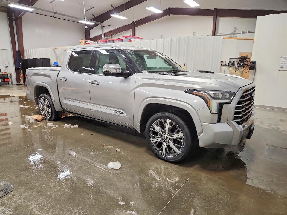 2022 Toyota Tundra Crewmax Capstone