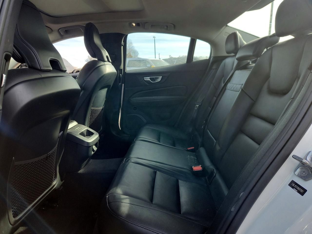 2022 Volvo S60 B5 Momentum