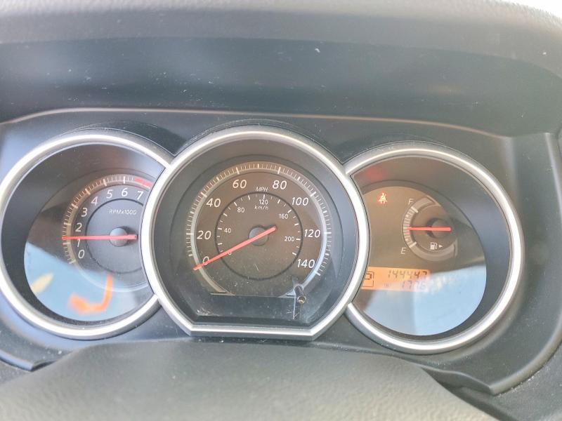 2011 Nissan Versa s