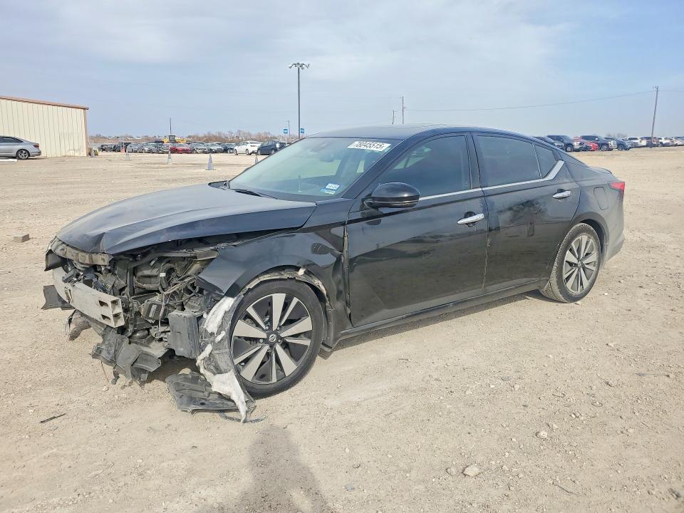 2020 Nissan Altima sv