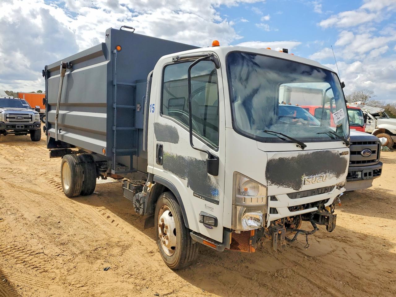 2018 Isuzu NPR HD