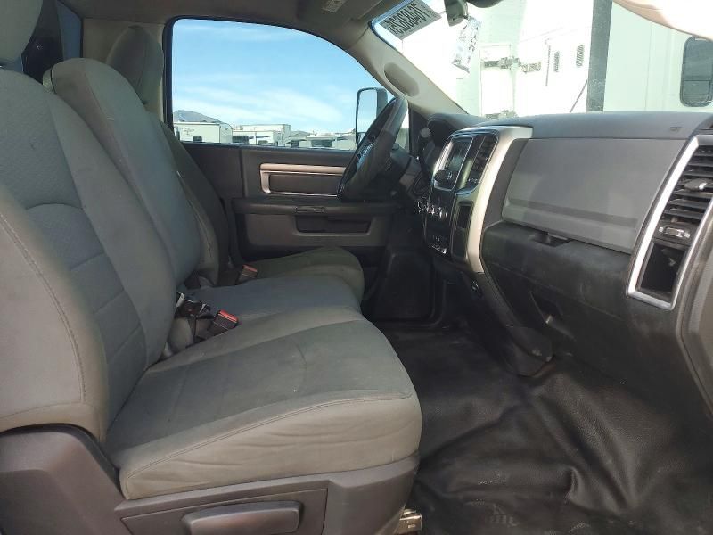 2014 Dodge RAM 5500 Rollback Truck