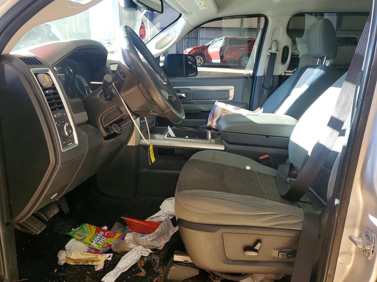 2014 Dodge RAM 1500 SLT