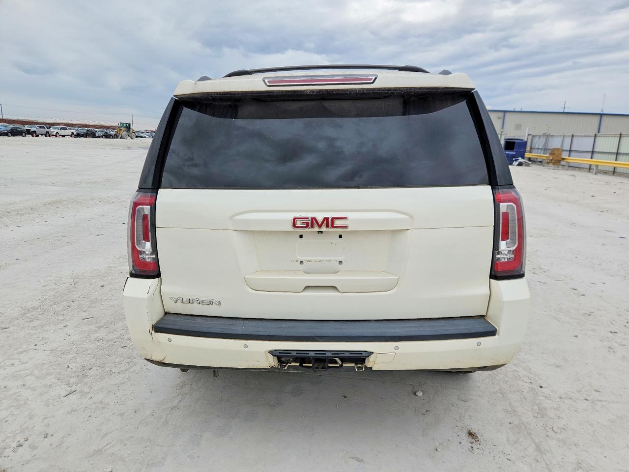 2015 GMC Yukon slt