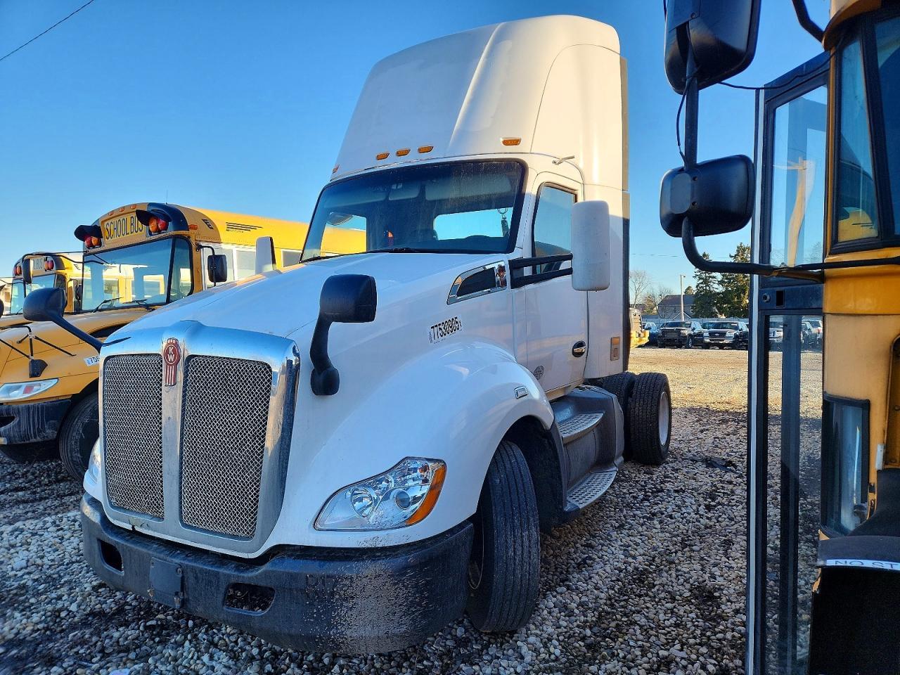 2016 Kenworth Construction T680