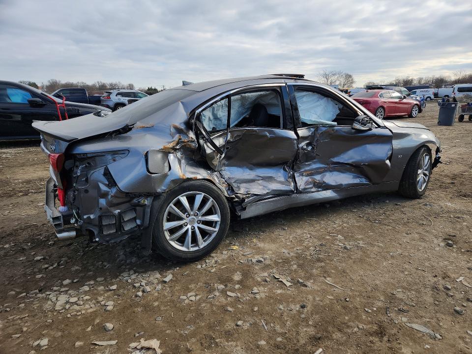 2015 Infiniti Q50 Base