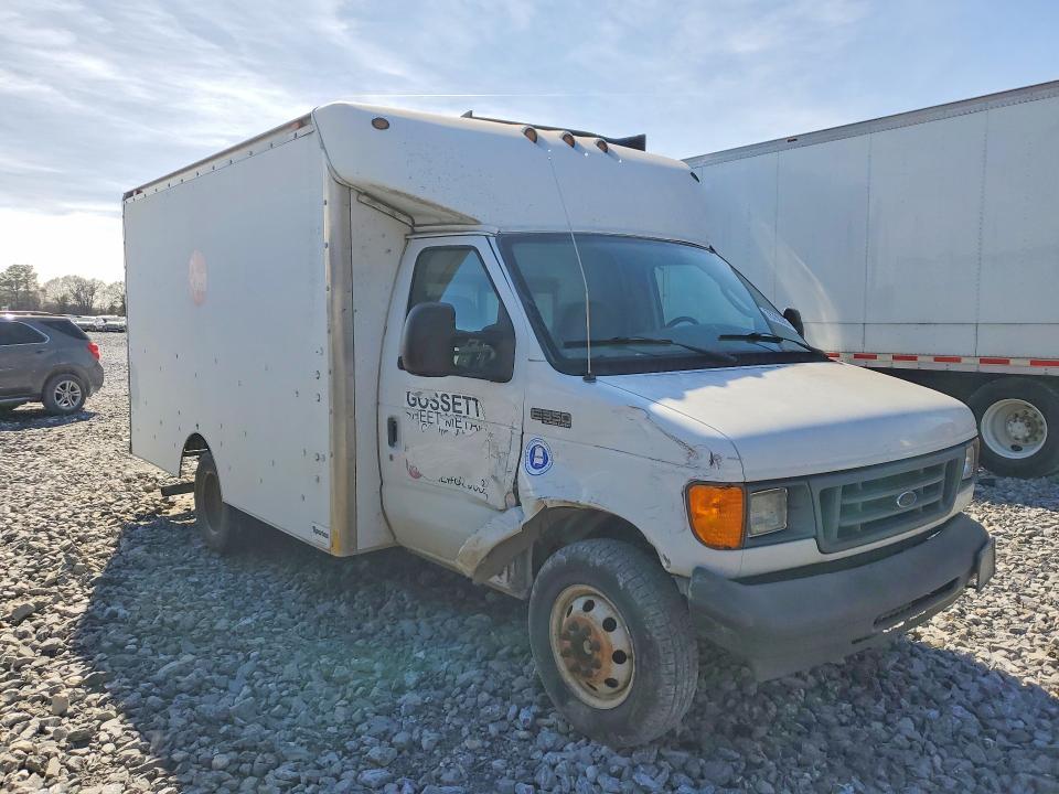 2004 Ford E350 Delivery Truck