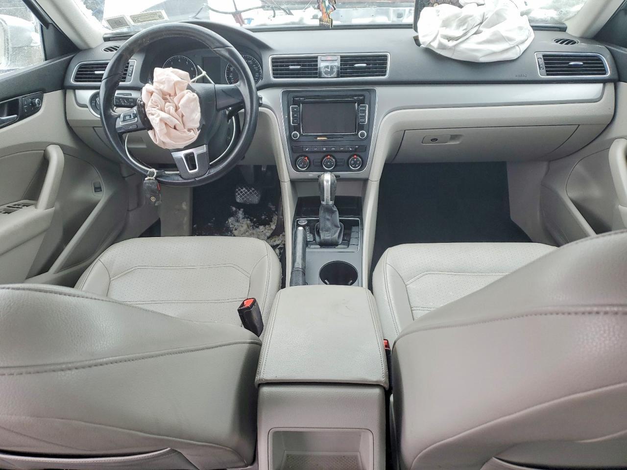 2015 Volkswagen Passat s