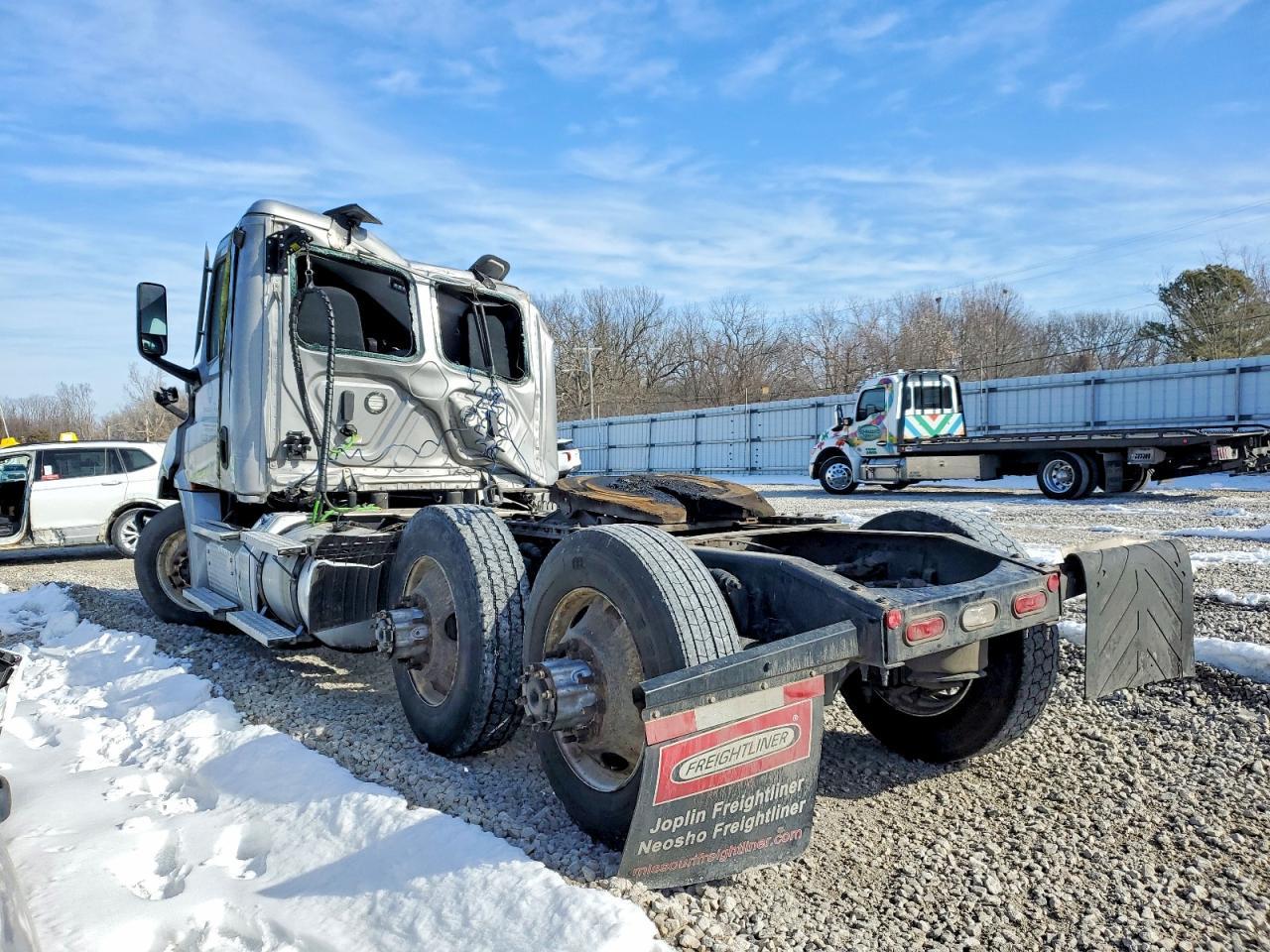 2023 Freightliner Cascadia 126 Semi Truck