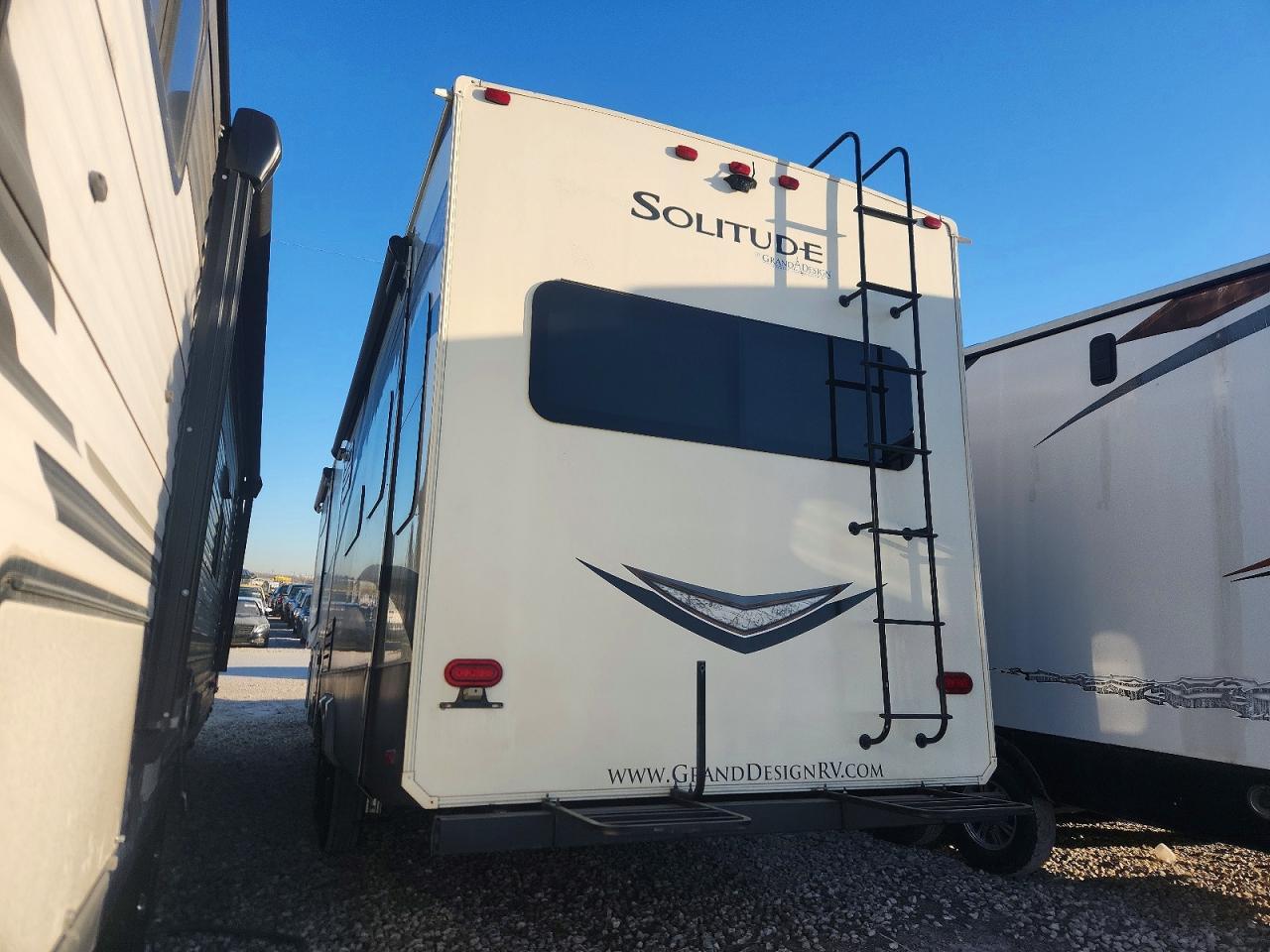 2018 Grand Design Solitude Fifth Wheel