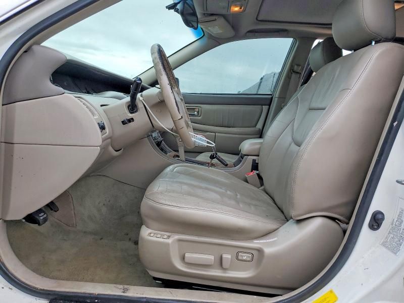 2000 Toyota Avalon xl