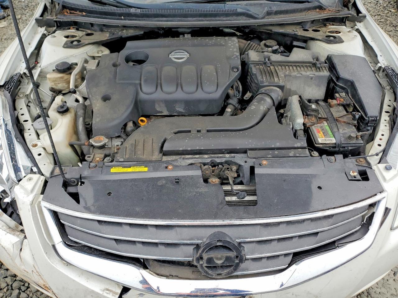 2010 Niss Altima