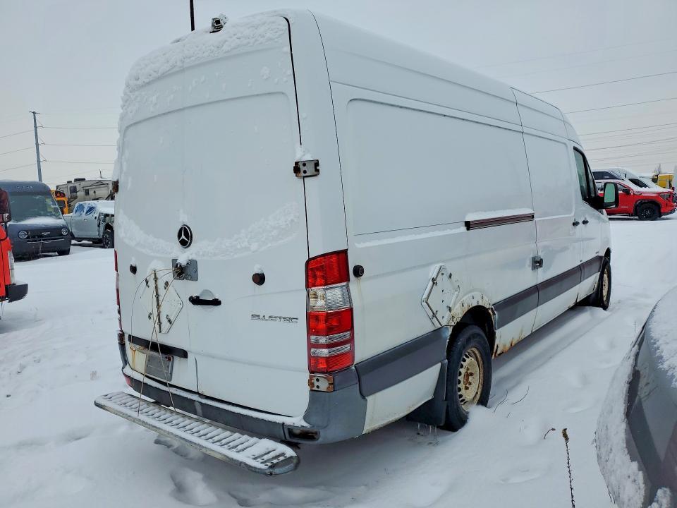 2014 Mercedes-Benz 2022 Mercedes Benz Sprinter 2500 Delivery van