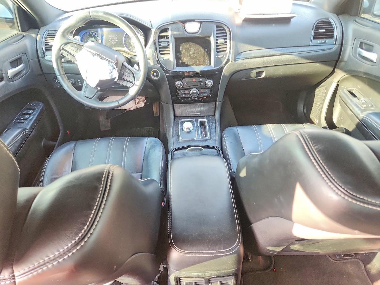 2016 Chrysler 300 s