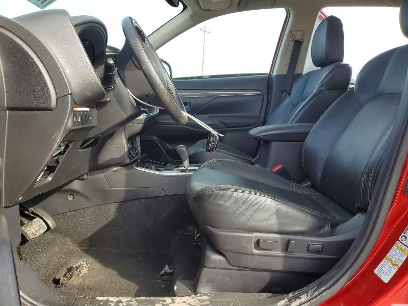 2020 Mitsubishi Outlander se