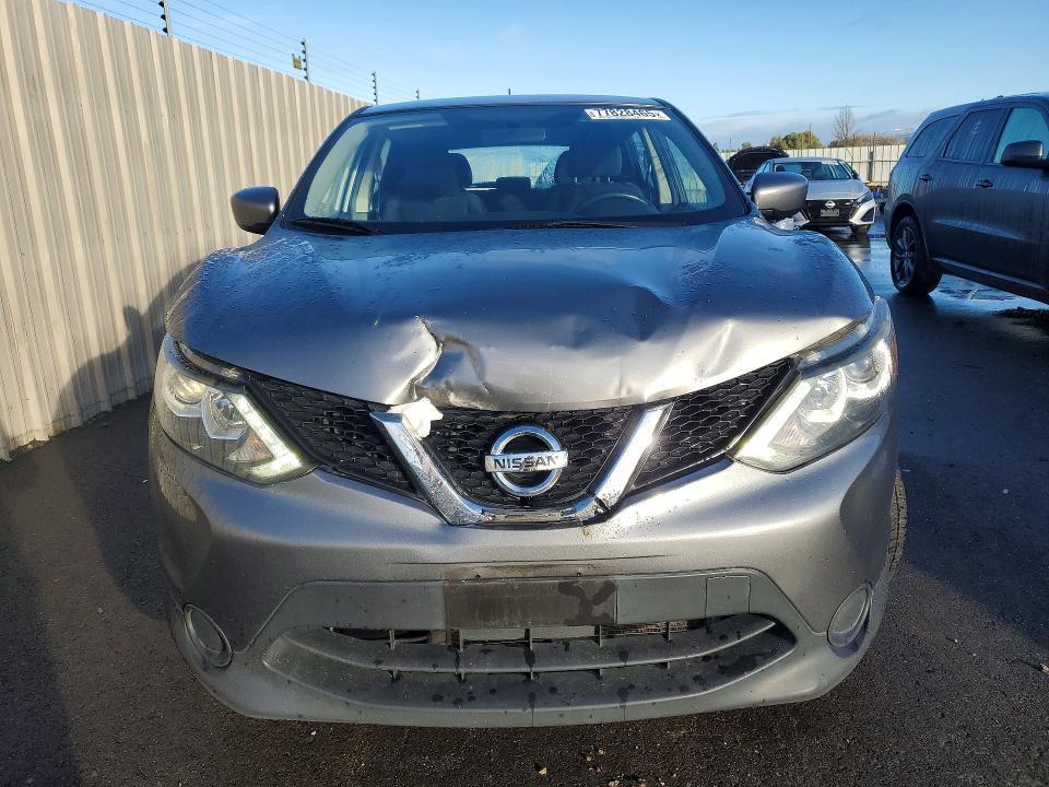 2017 Nissan Rogue Sport s