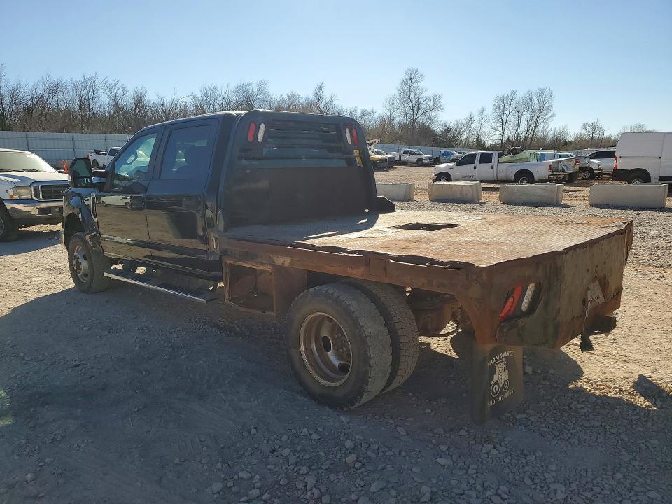 2019 Ford F350 Super Duty Flatbed Truck