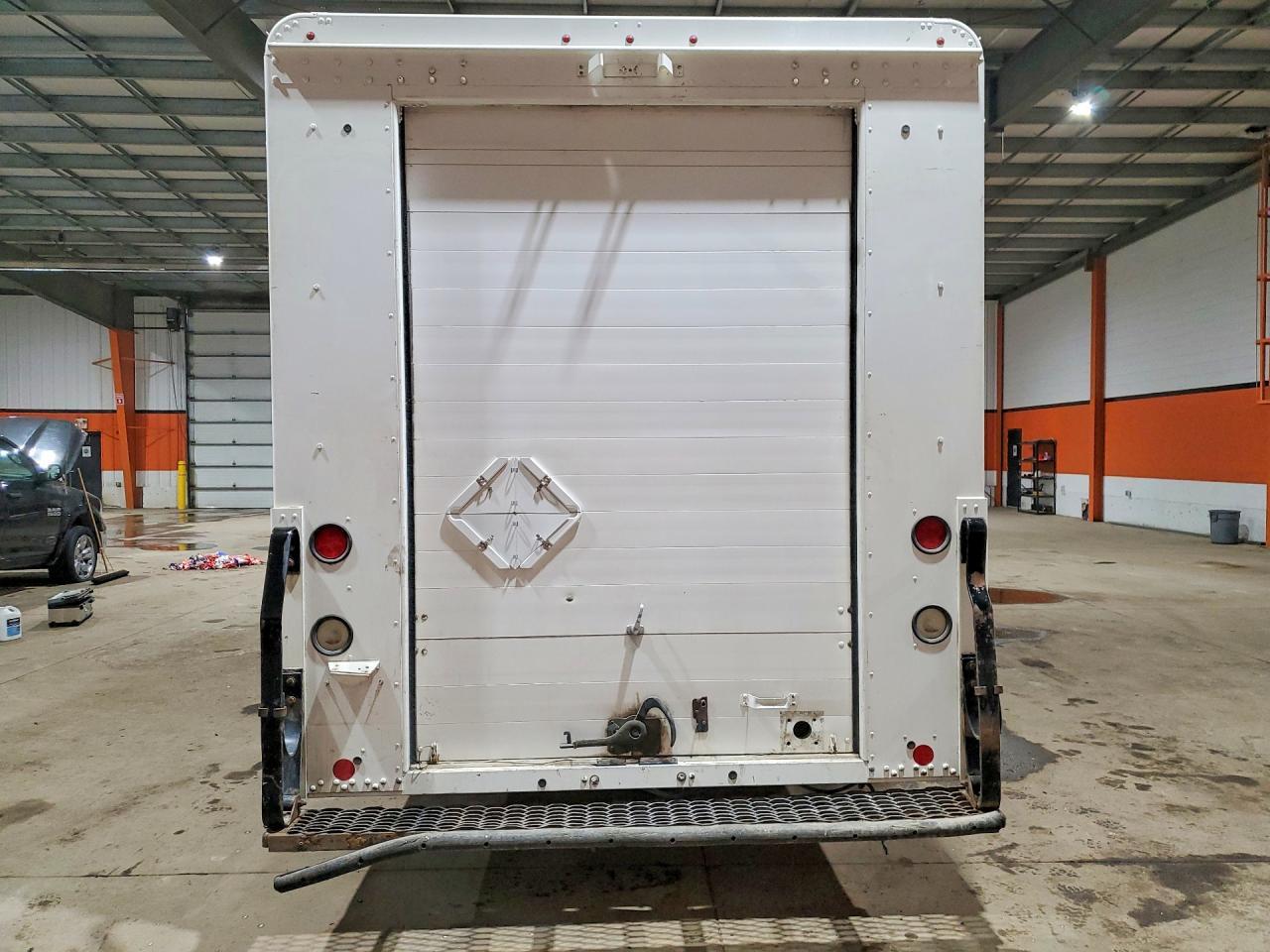 2012 Freigliner Chassis M Line WALK-IN Van
