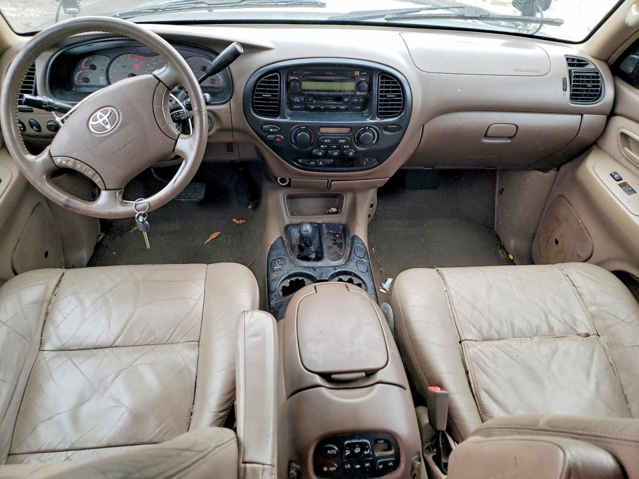 2004 Toyota Sequoia SR5
