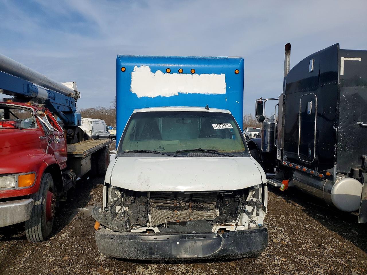 2019 Chev Rolet Express BOX Truck