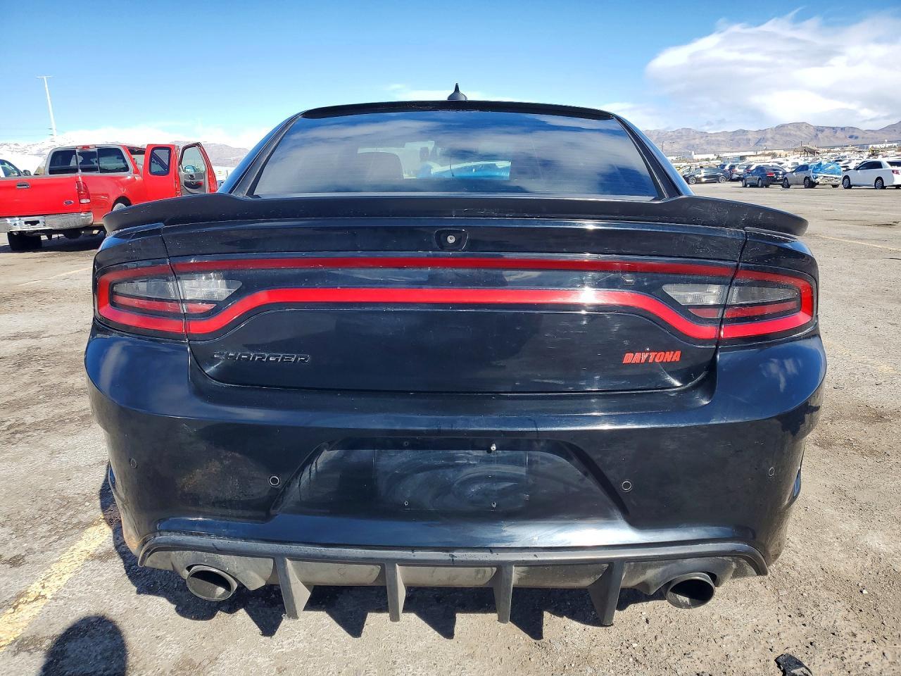 2018 Dodge Charger r