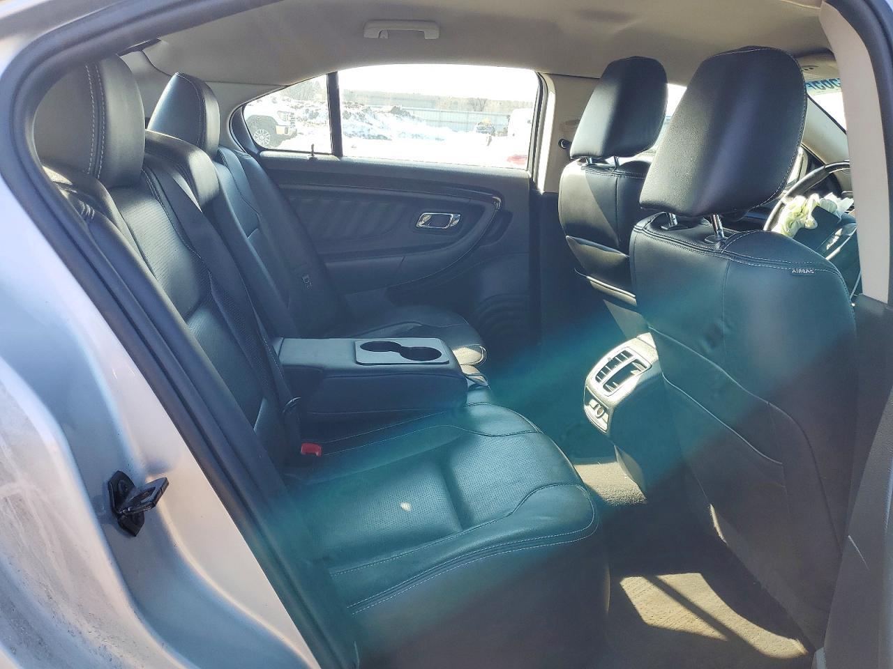 2010 Ford Taurus Limited