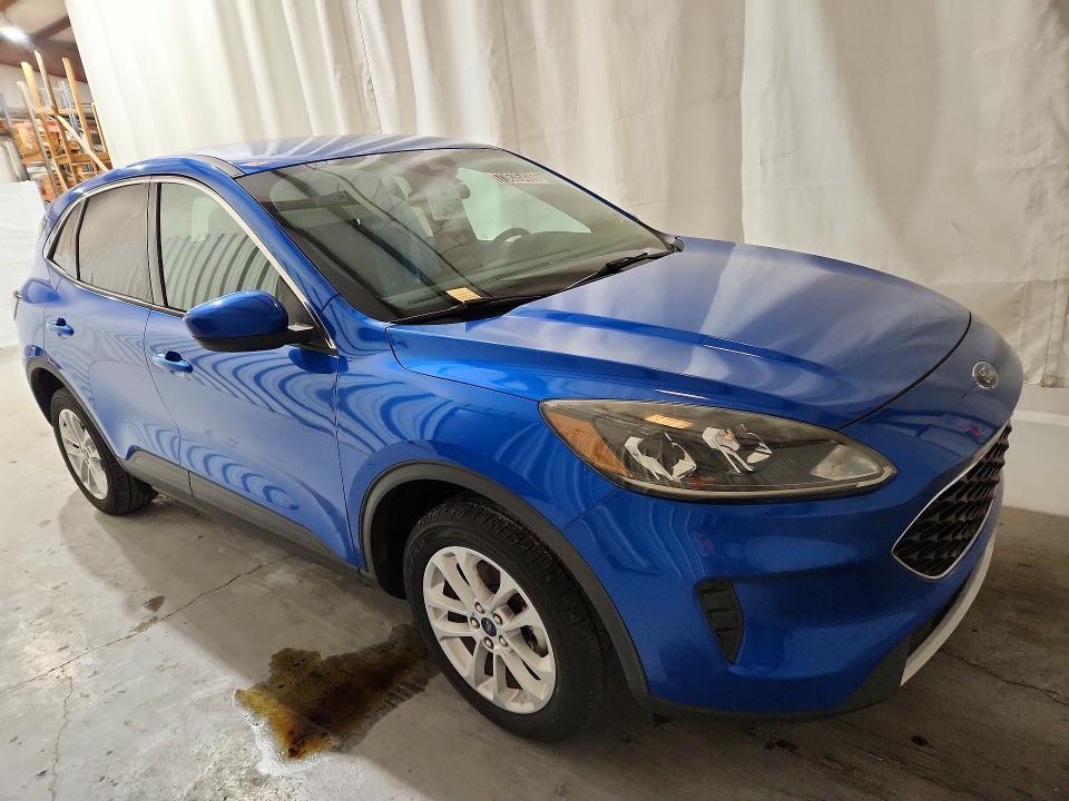 2020 Ford Escape se