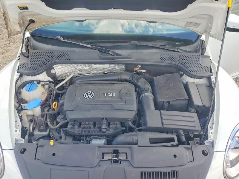 2016 Volkswagen Beetle se