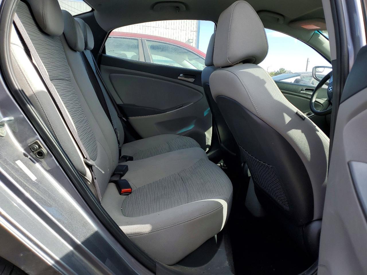 2015 Hyundai Accent gls