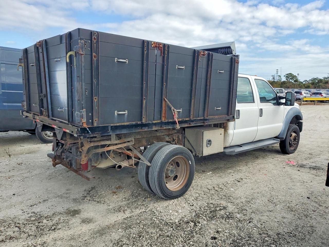 2016 Ford F450 Super Duty Flatbed Truck